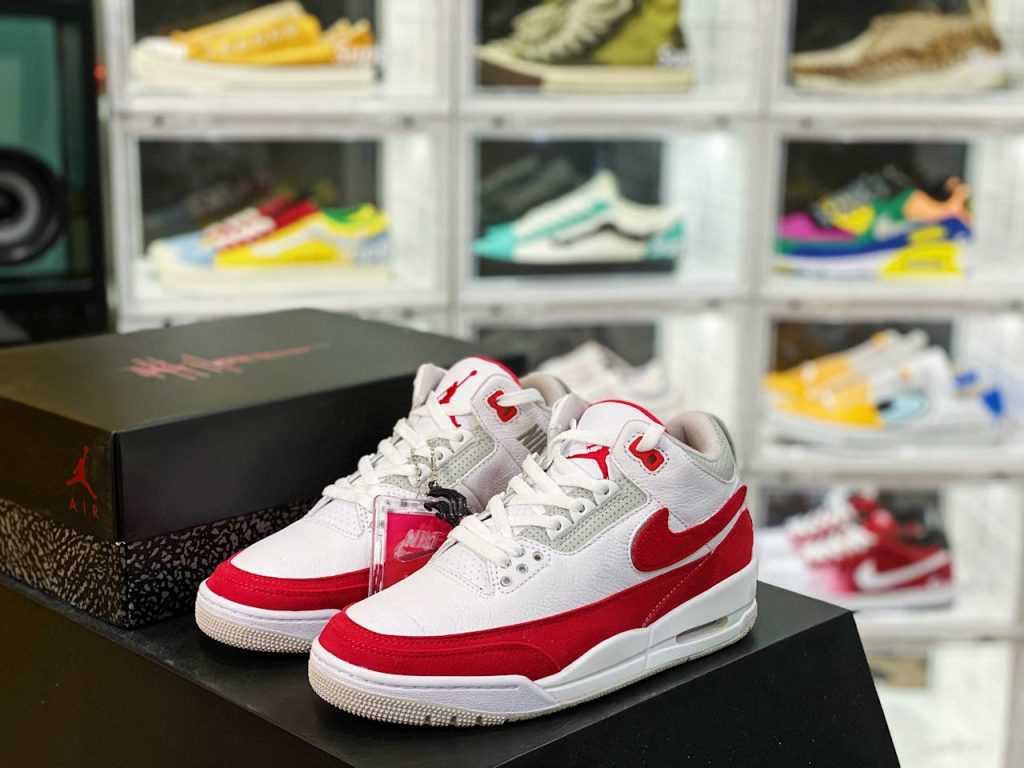 Een paar Nike schoenen